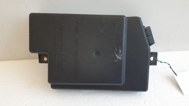 511015 Alfa Romeo 159, Biztos�t�kt�bla Fed�l, Motort�r.