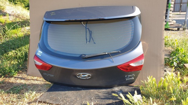 511248 Hyundai i30, 2014, Csomagtérajtó, 5 Ajtóshoz.