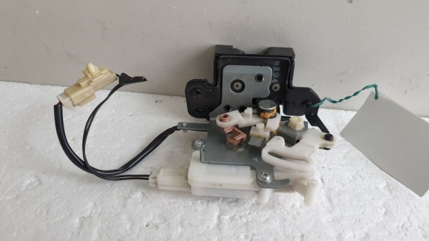 512057 Mazda 5, 2009, Csomagt�rajt� Z�r, Z�rszerkezet, B6701.