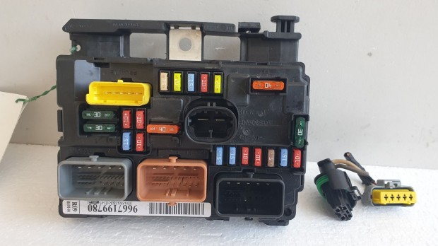 512458 Peugeot 207, Biztos�t�kt�bla, 9667199780, R09, Bsm 00. Valeo.