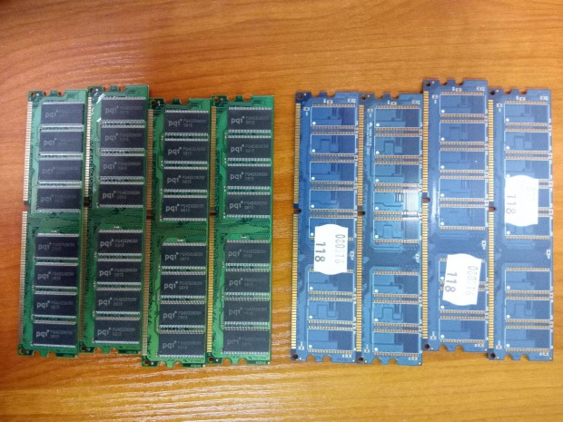 512MB-os DDR1 RAM modulok