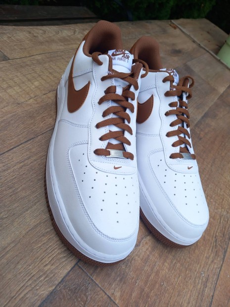 51,5 mret j eredeti Nike Air Force Pecan-White elad 