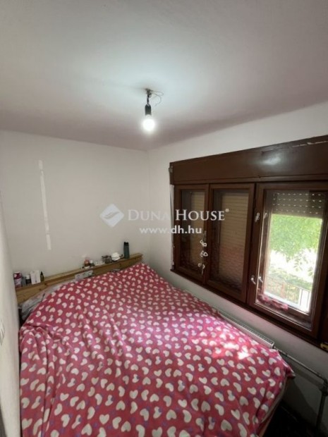 51 nm-es h�z elad� Tiszak�cske