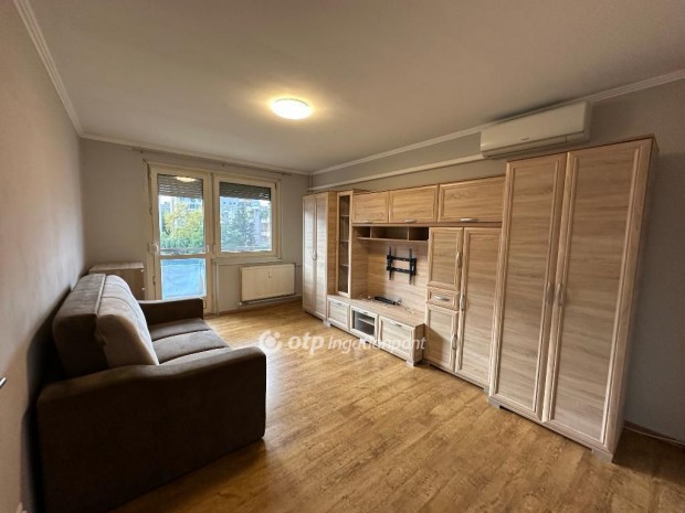 51 nm-es lak�s elad� Ny�regyh�za