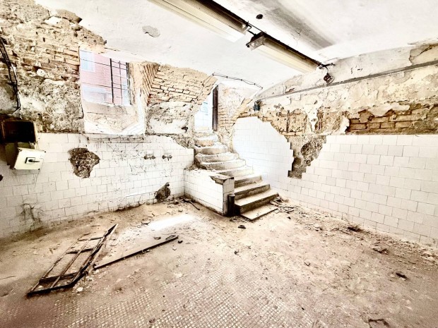 51m2 üzlethelyiség 13 millió Pesten