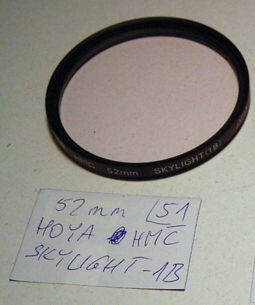 52 mm-es szrmenetre Hoya HMC Skylight 1B szrk