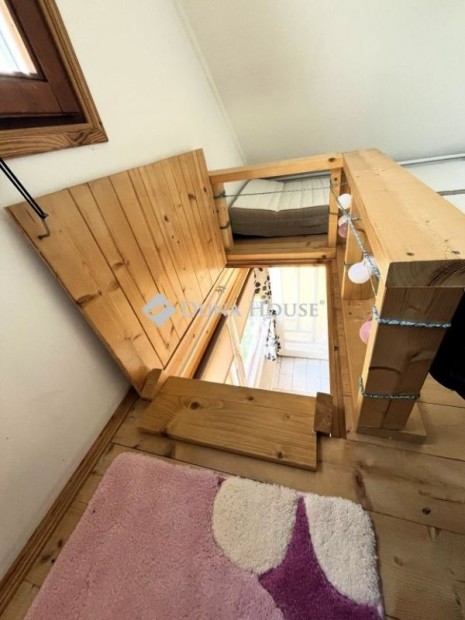 52 nm-es h�z elad� Monostorap�ti