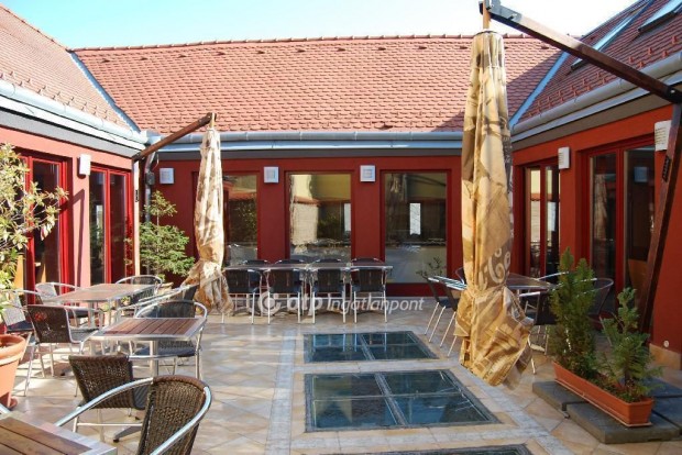 538 nm-es �tterem elad� P�cs