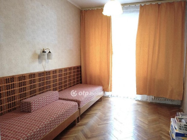 53 nm-es lak�s elad� Ajka