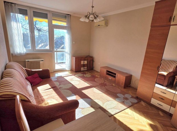 53 nm-es lak�s elad� Budapest 19. ker. #5163863