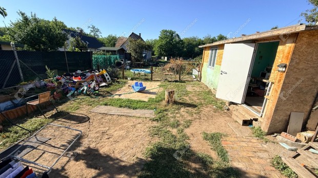 540 nm-es telek elad� Monorierd�