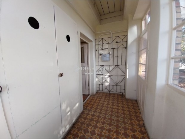 54 nm-es h�z elad� Szeged