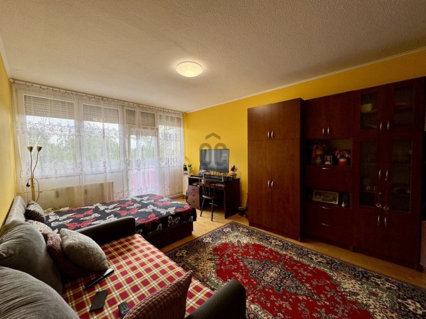 54 nm-es lak�s elad� Nagykanizsa