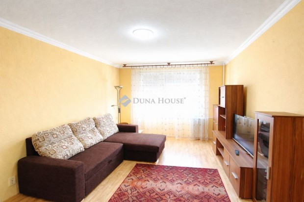 54 nm-es lak�s kiad� Debrecen