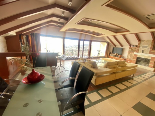 550 nm-es h�z elad� Balatonf�red