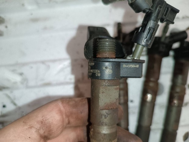 55565209 B445150448 injektorok 2.0 cdti