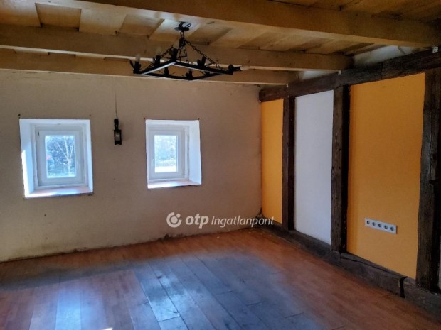 55 nm-es h�z elad� Hatvan