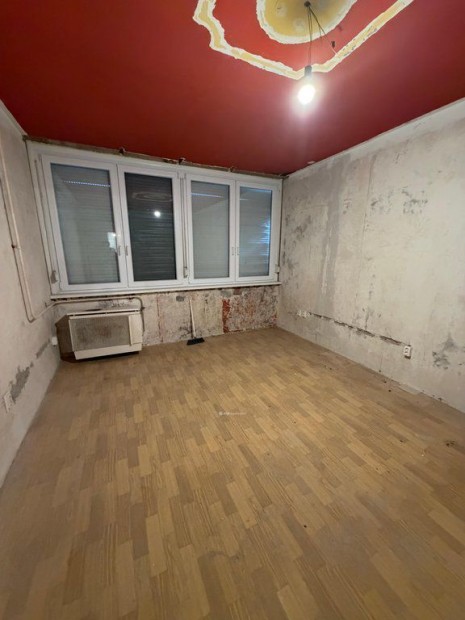 55 nm-es lak�s elad� B�tonyterenye