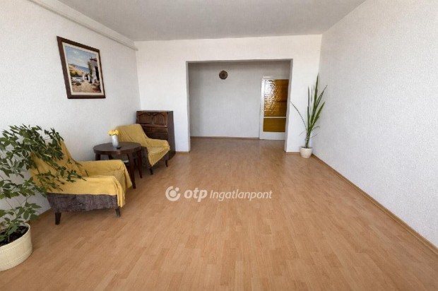 55 nm-es lak�s elad� Gy�r