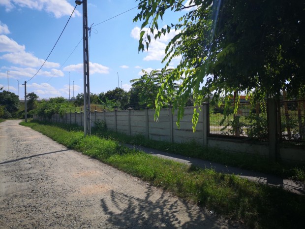 5760 nm-es ipari ter�let elad� vagy kiad� a Tesco k�zel�ben