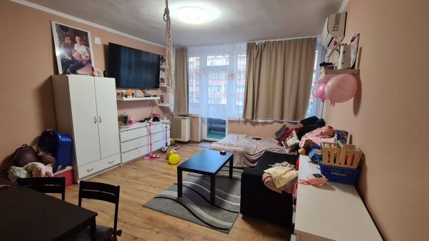 57nm-es fel�j�tott nagy erk�lyes t�glalak�s elad�!