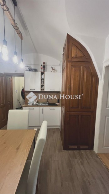 59 nm-es lak�s elad� Szombathely