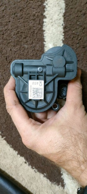 5Q0615406 VW Golf 7 kzifk motor, aktutor Jobb Hts fknyereghez