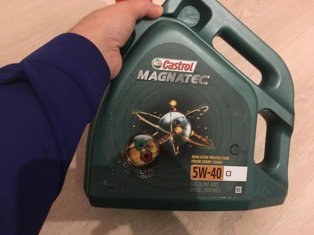 5W-40 C3 CASTROL Magnatec motorolaj 4 liter