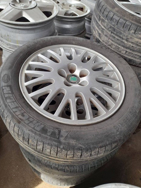 5X100 16 coll Skoda Octavia gyári alufelnik 6,5J, ET42, 57,1 mm eladó