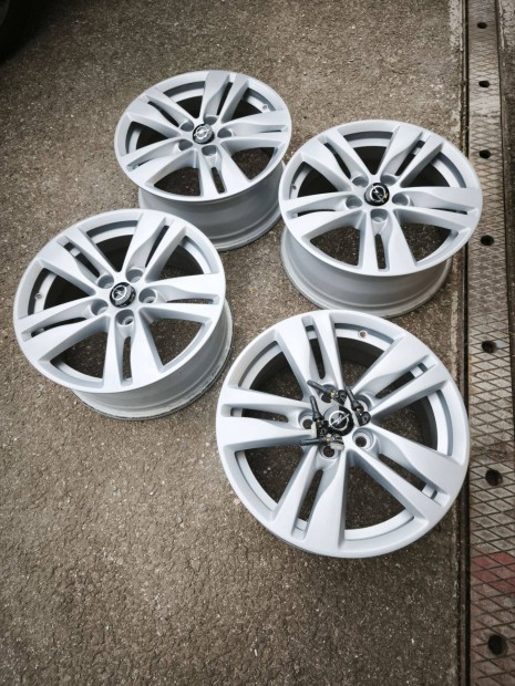 5X105 16-os Opel alufelni garnitúra tpms