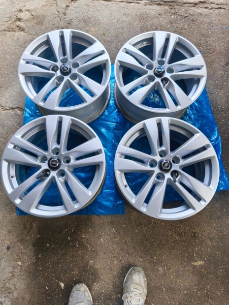 5X105 16os alufelni garnitúra gyári Opel
