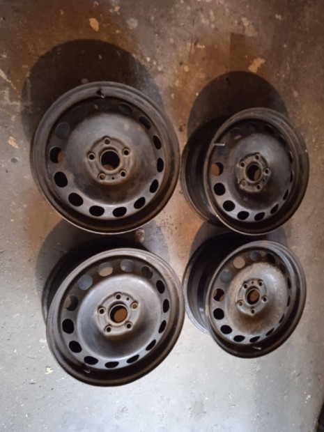 5X112 R16 lemezfelni 10ezer/garnitra