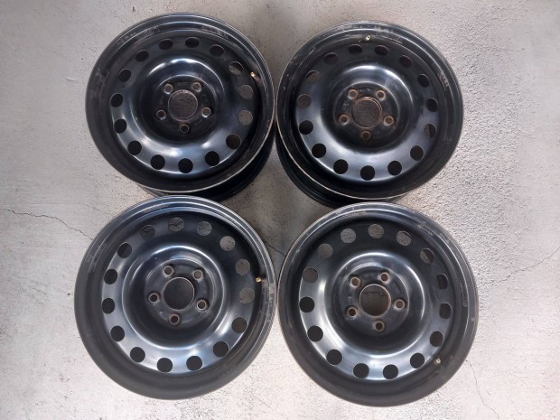 5X114.3 Hyundai KIA 16" Lemezfelni