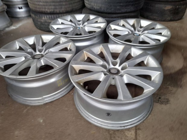 5X120 18 coll BMW gyári alufelnik, 8J, ET30, 72.5 mm, eladó. Ar: 100