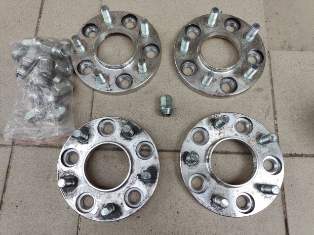 5X120 Nyomtávszélesítő 15MM BMW 1,3,5,7,X3,X5,X6