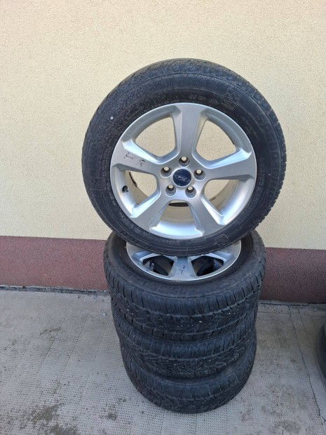 5�108 r16 gy�ri ford alufelni garnit�ra