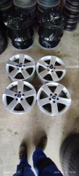 5*108as 17" os eredeti ford alufelni