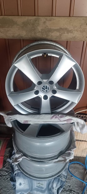 5*112 R17 Volkswagen felni 