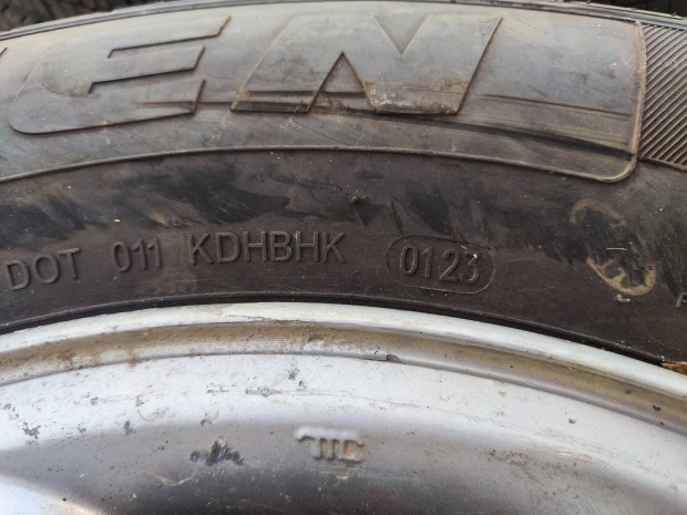 5114.3 jszer 235/60 R16 tli gumi szett 6.5mm