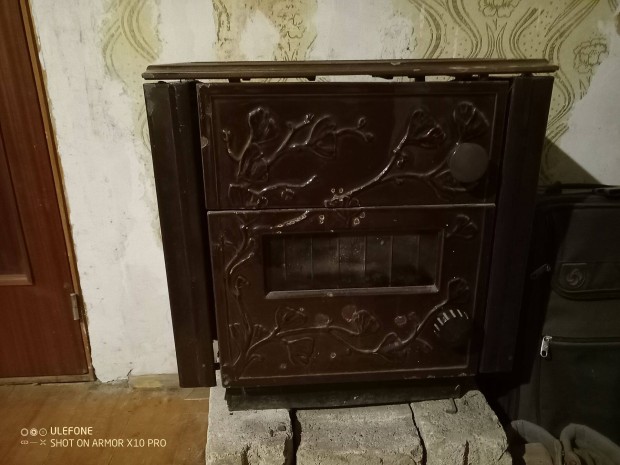 5,5 Kw-os Ohra folyton égő kályha