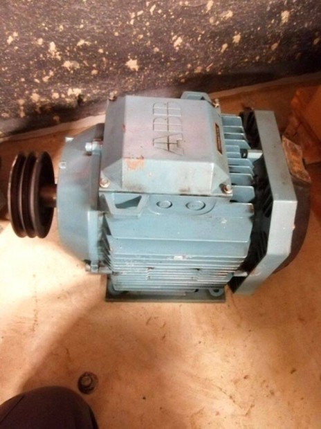 5.5 kW ABB villanymotor 2855 RPM