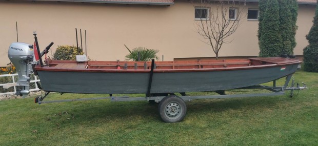 5,7 mteres mgyants fa csnak,Slyakocsival,2023 Hondabf20 Motor