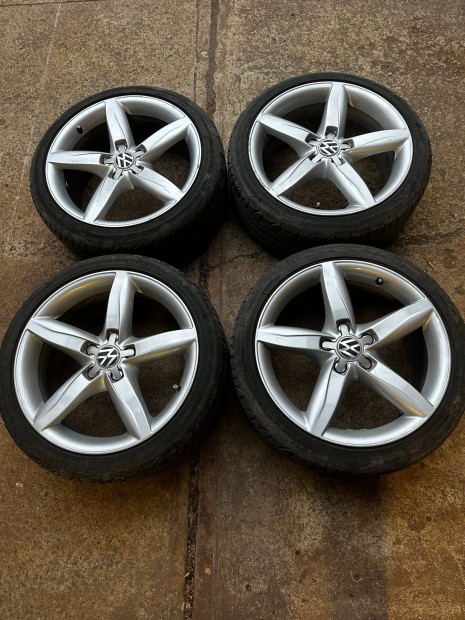 5 X 112 felnigarnitra gumival Audira, Volkswagenre.elad