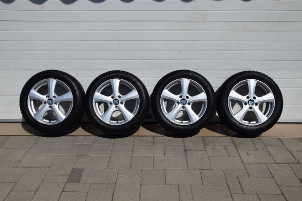 5 X 114,3, ET 45, OZ alufelni 215/55 17 M+S Dunlop újszerű gumival