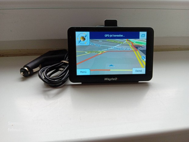 5" Wayteq x985 BT GPS , navigáció teljes Európa térképpel
