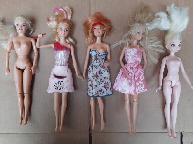 5 darab Hasbro s Mattel Barbie baba elad 
