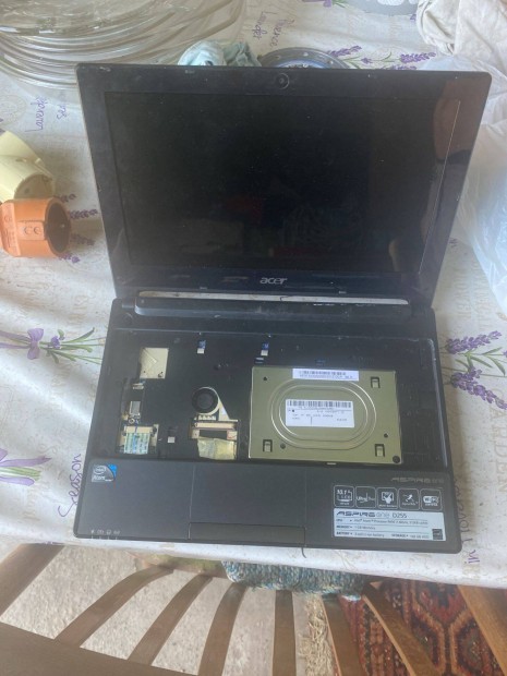 5 db Acer laptop hz + billentyzet (HDD s Memria nlkl)