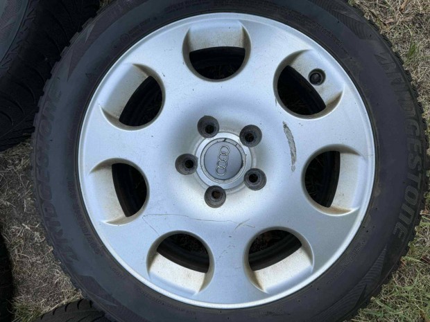 5 db Audi alufelni 205/55 R16