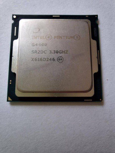 5 db Intel cpu Ixxxx generci + 10x 2Gb dd3 asztali pc ram