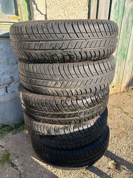 5 db Michelin Nyári gumi 175/65 R15(szinte új)